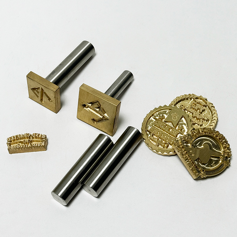 M8 Custom Branding Iron Stamp  - Woodworking Logo Design recensione e prezzo